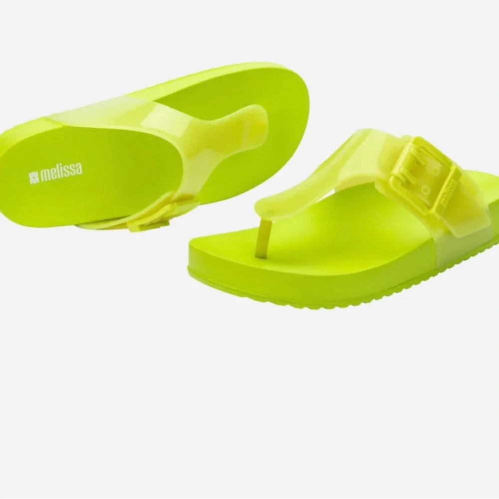 Melissa Green Sandals with Glossy Finish and Molded Footbed US 10 - Picture 4 of 7